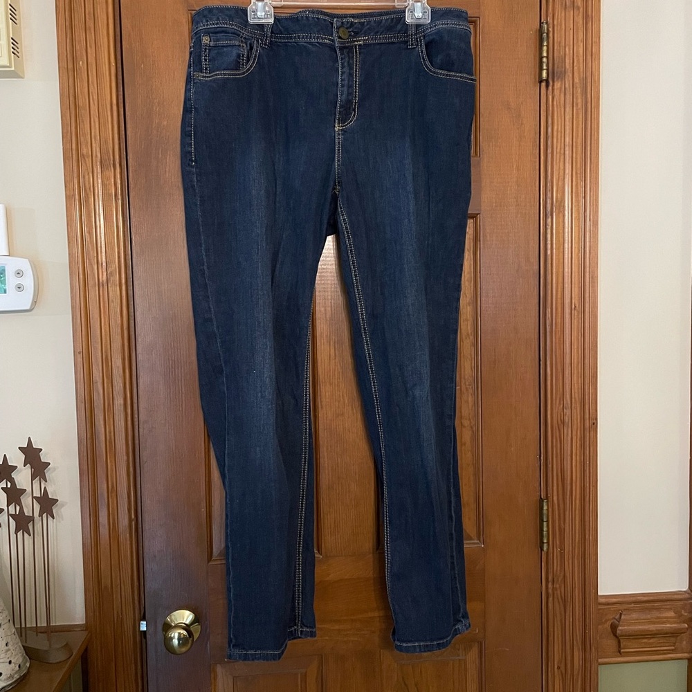 Lane Bryant Dark Blue Women's Stretch Straight Leg Jeans, Tan Stitching, Size 18